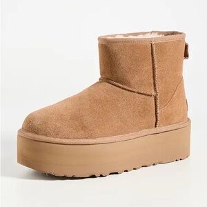 UGG CLASSIC MINI PLATFORM BOOTS